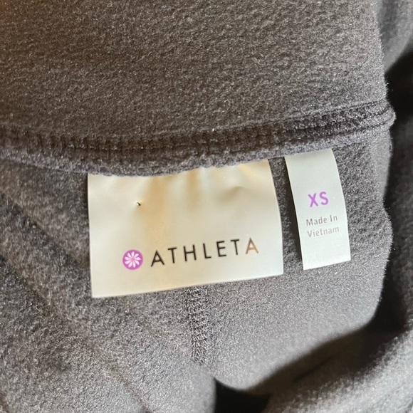 Athleta lined leggings with faux leather detail size XS - Picture 4 of 4